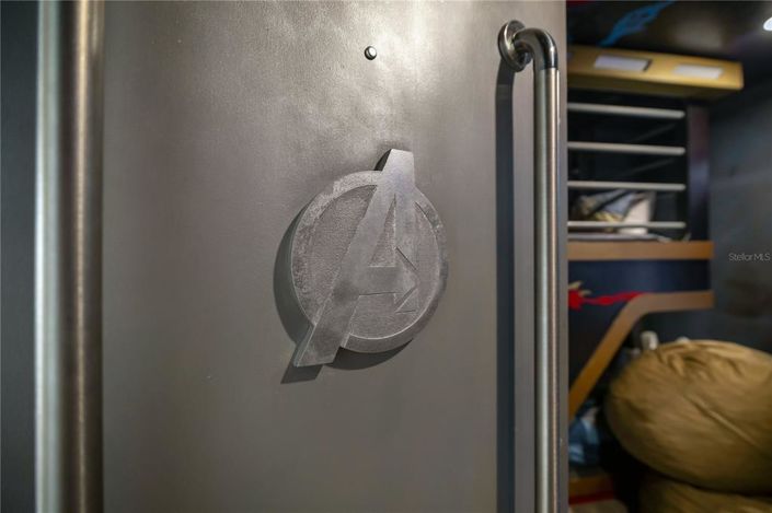 Image No.65-6 Bed Property for sale