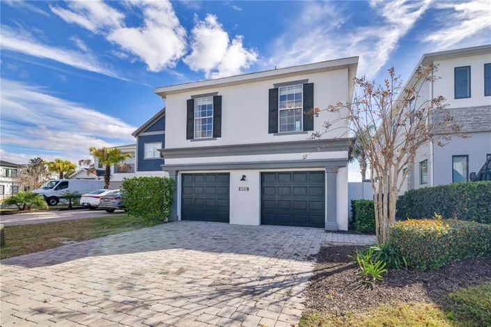 Image No.74-6 Bed Property for sale