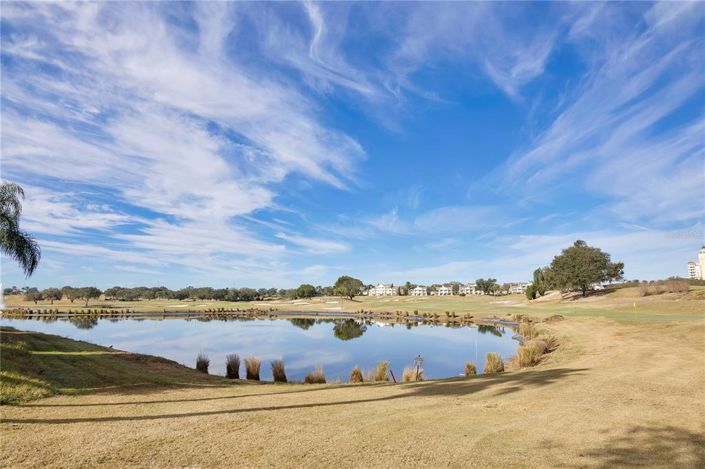 Image No.93-6 Bed Property for sale