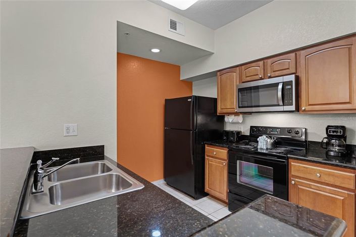 Image No.8-3 Bed Property for sale