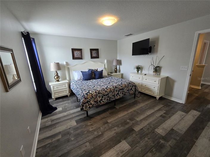 Image No.27-4 Bed Townhouse for sale