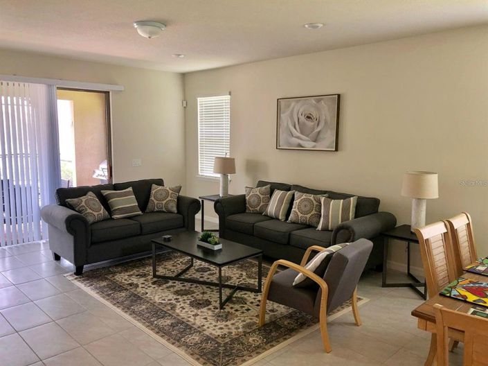 Image No.13-6 Bed Property for sale