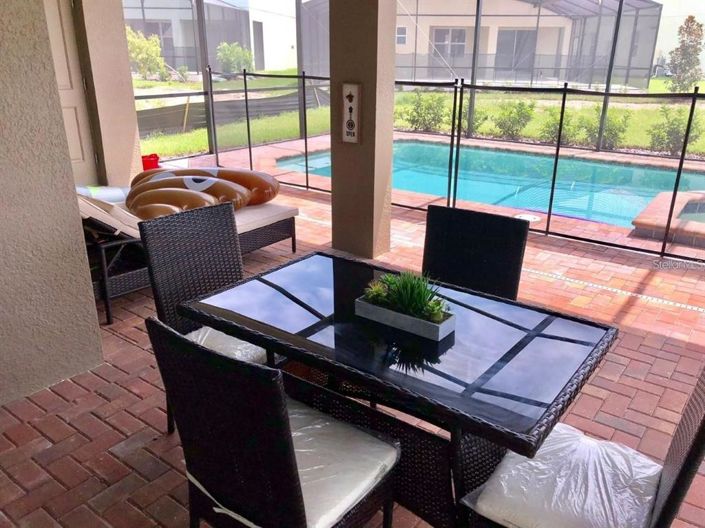 Image No.22-6 Bed Property for sale