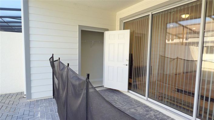 Image No.10-5 Bed Townhouse for sale