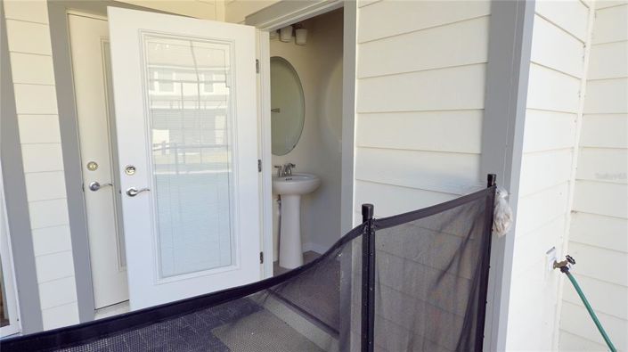 Image No.34-5 Bed Townhouse for sale