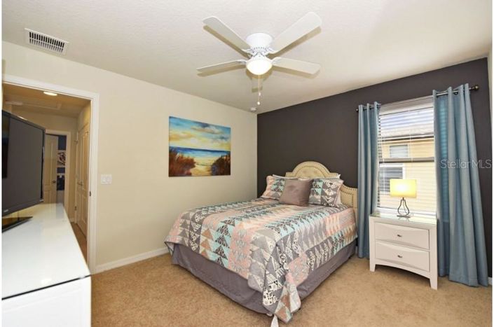 Image No.16-7 Bed Property for sale