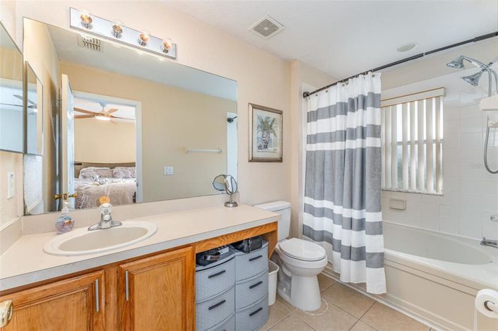 Image No.18-4 Bed Townhouse for sale