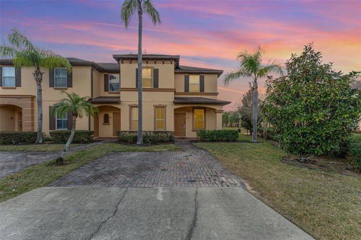 Image No.2-4 Bed Townhouse for sale