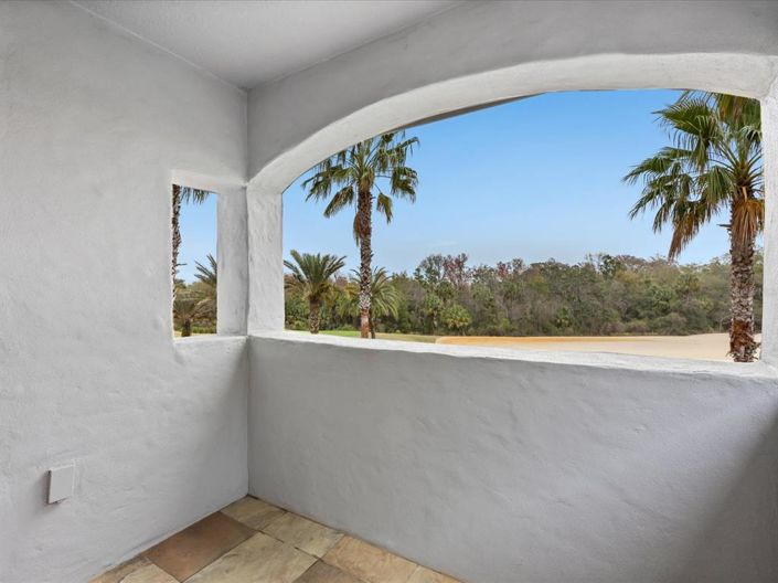 Image No.27-5 Bed Property for sale