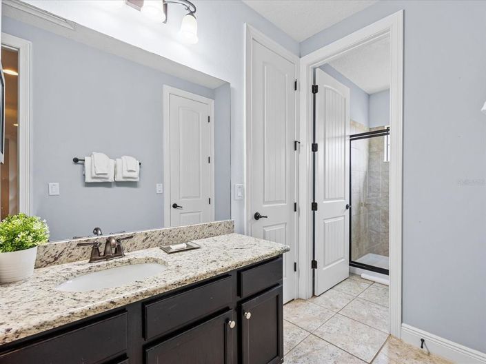 Image No.31-5 Bed Property for sale