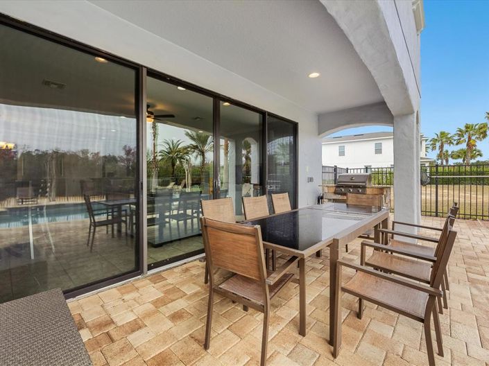 Image No.46-5 Bed Property for sale