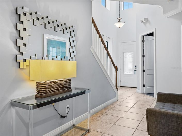 Image No.6-5 Bed Property for sale