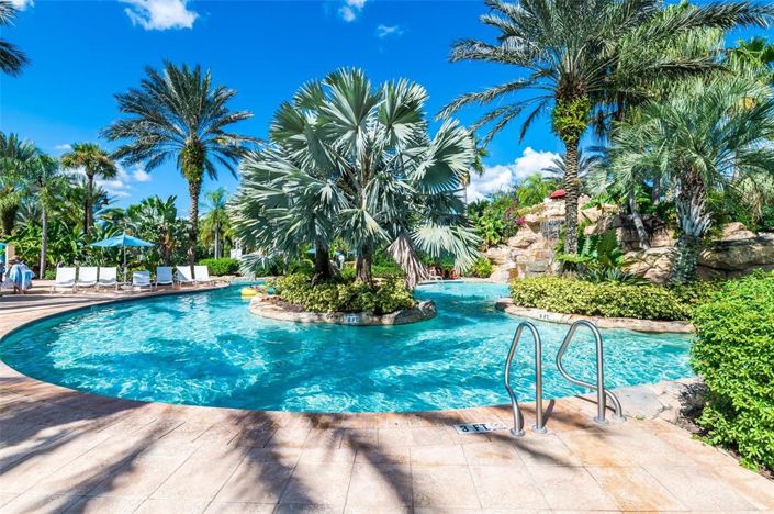 Image No.65-5 Bed Property for sale