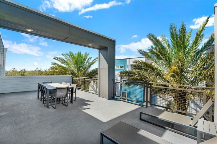 Image No.22-4 Bed Property for sale