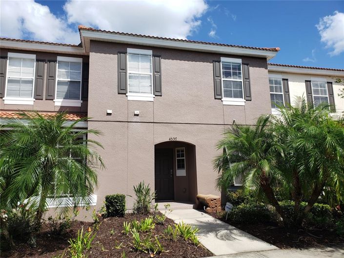 Image No.1-3 Bed Townhouse for sale