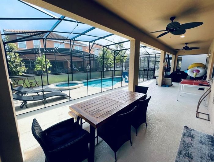 Image No.6-8 Bed Property for sale