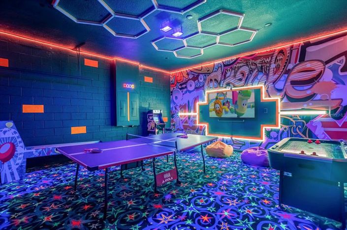 Image No.13-12 Bed Property for sale