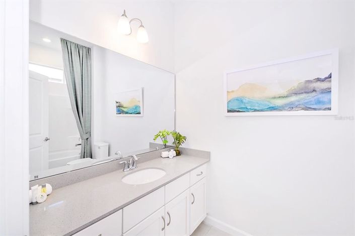 Image No.36-12 Bed Property for sale