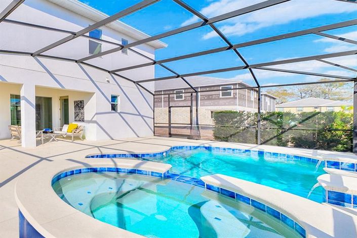 Image No.44-12 Bed Property for sale