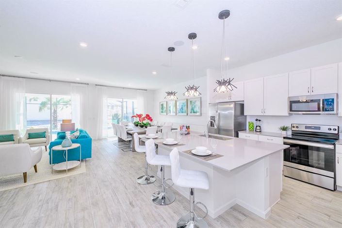 Image No.6-12 Bed Property for sale