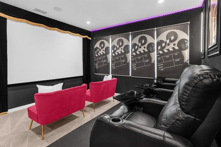 Image No.9-12 Bed Property for sale