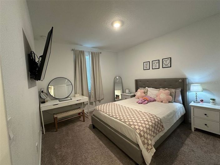 Image No.17-4 Bed Townhouse for sale