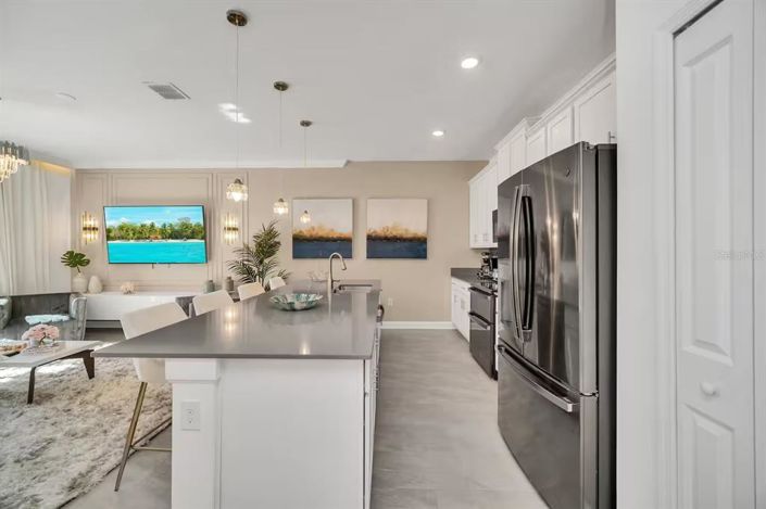 Image No.12-4 Bed Townhouse for sale