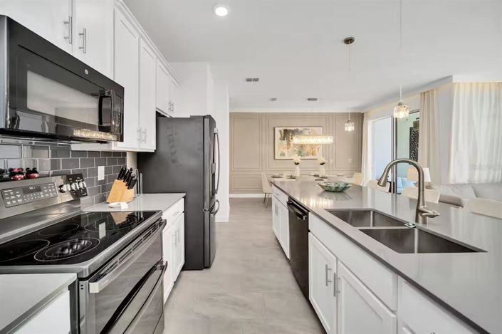 Image No.16-4 Bed Townhouse for sale