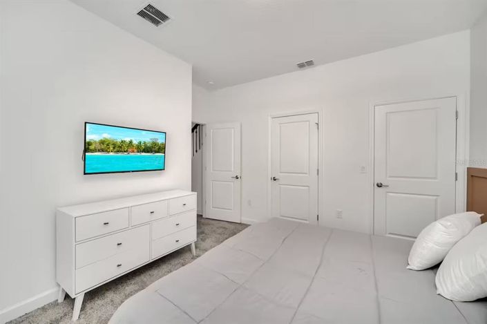 Image No.20-4 Bed Townhouse for sale