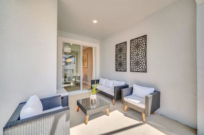 Image No.30-4 Bed Townhouse for sale