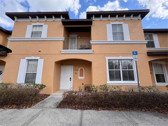 Image No.1-3 Bed Townhouse for sale