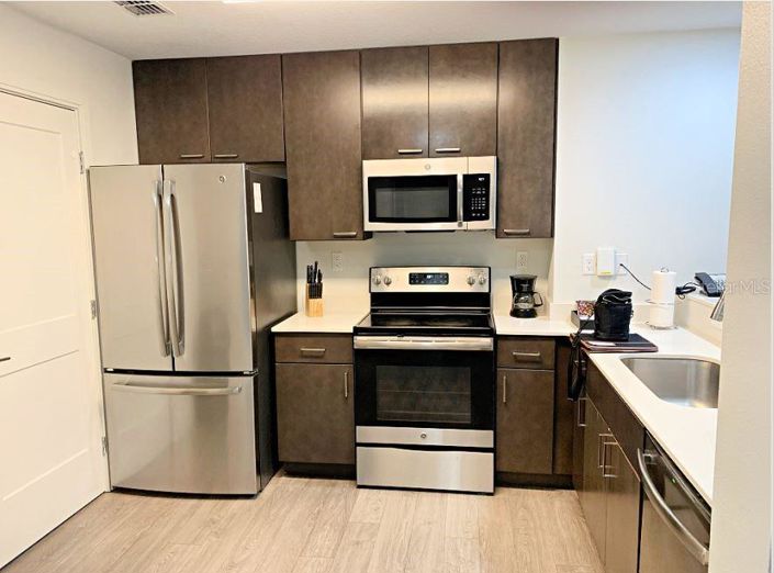 Image No.32-3 Bed Property for sale