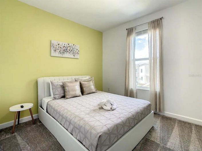 Image No.26-6 Bed Property for sale