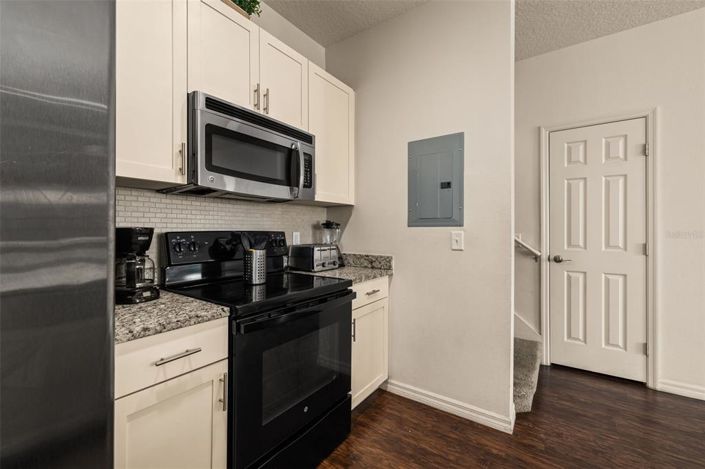 Image No.16-3 Bed Townhouse for sale