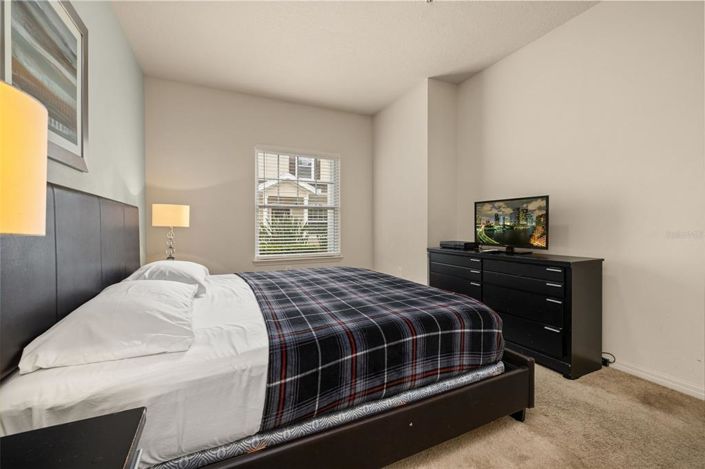 Image No.18-3 Bed Townhouse for sale