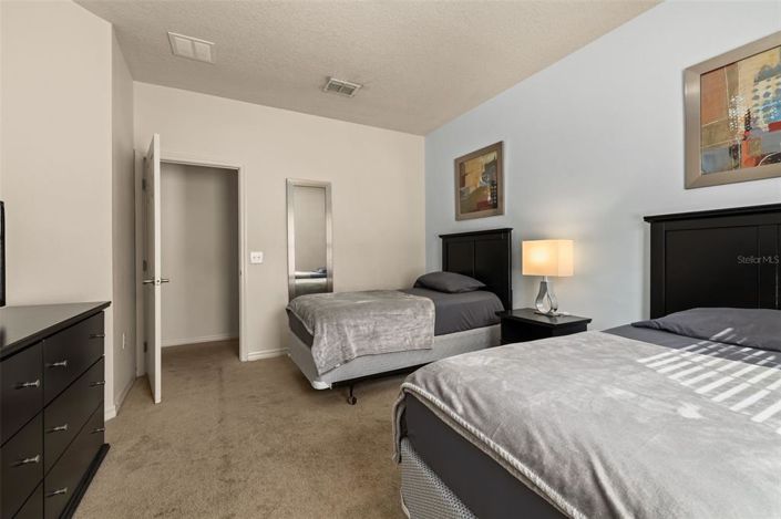 Image No.25-3 Bed Townhouse for sale