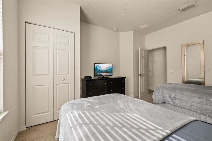 Image No.26-3 Bed Townhouse for sale