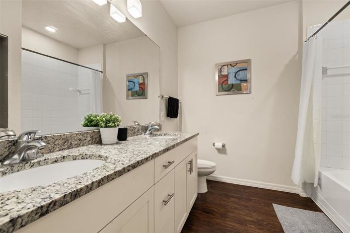 Image No.31-3 Bed Townhouse for sale