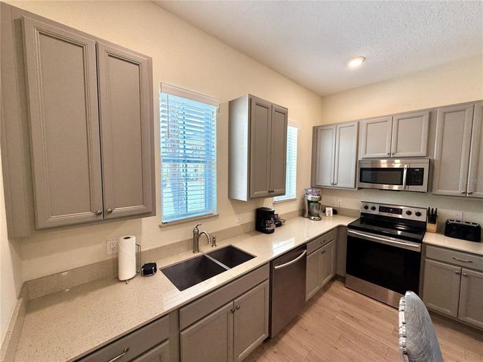 Image No.9-4 Bed Property for sale