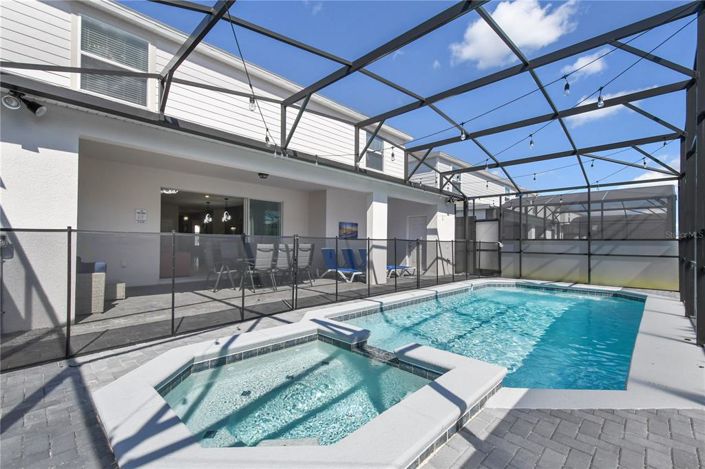 Image No.75-10 Bed Property for sale