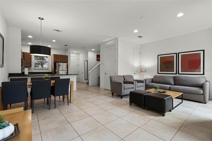 Image No.10-2 Bed Townhouse for sale