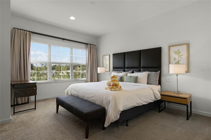 Image No.15-2 Bed Townhouse for sale