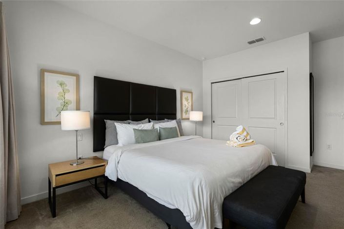 Image No.17-2 Bed Townhouse for sale