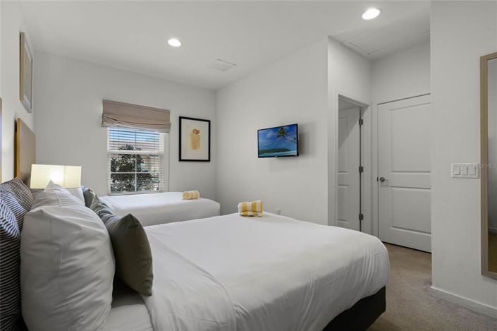 Image No.23-2 Bed Townhouse for sale