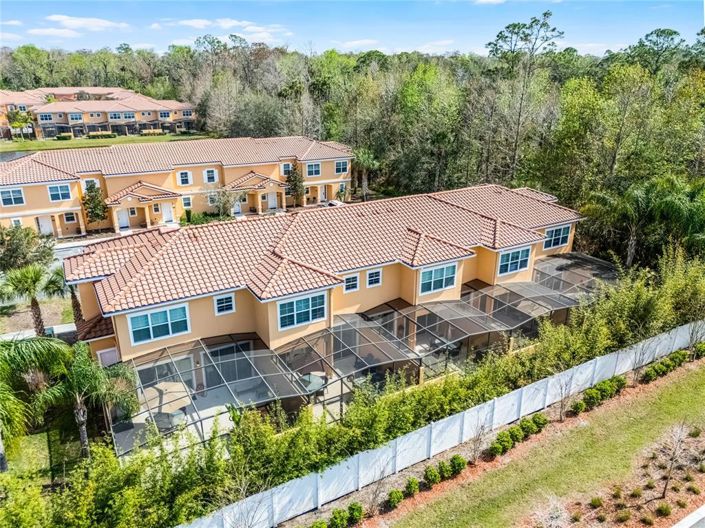 Image No.36-2 Bed Townhouse for sale