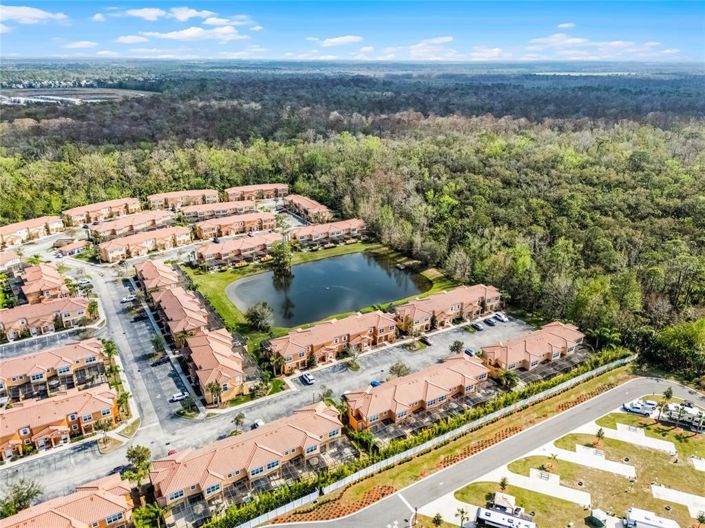 Image No.40-2 Bed Townhouse for sale