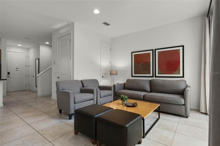 Image No.7-2 Bed Townhouse for sale