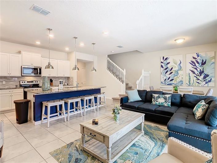 Image No.22-5 Bed Townhouse for sale