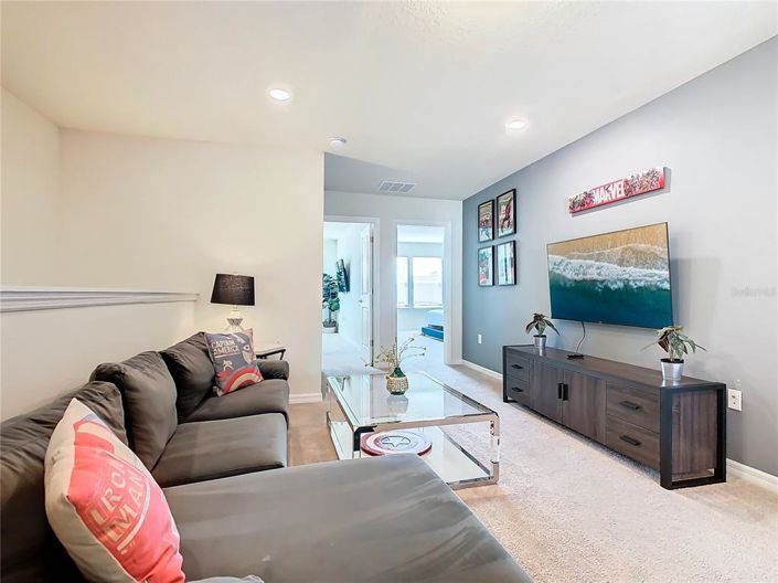 Image No.24-5 Bed Townhouse for sale