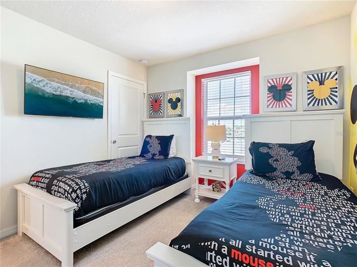 Image No.8-5 Bed Townhouse for sale